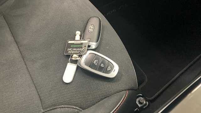 Hyundai TUCSON 1.6 TGDi Hybrid 230 N Line S 5dr 2WD Auto Hybrid Estate Red