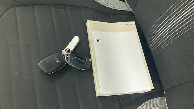 Hyundai I10 1.0 [63] Advance 5dr [Nav] Petrol Hatchback White