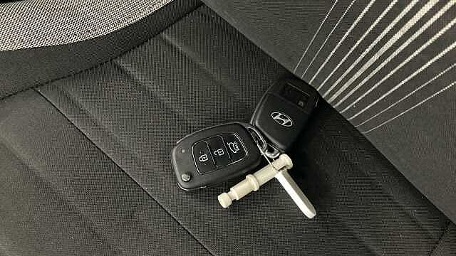 Hyundai I10 1.0 [63] Advance 5dr [Nav] Petrol Hatchback White