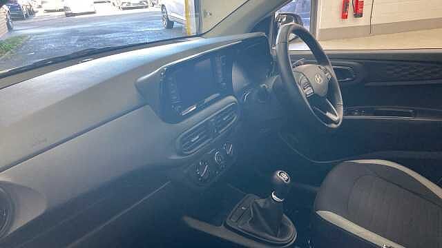 Hyundai I10 1.0 [63] Advance 5dr [Nav] Petrol Hatchback White