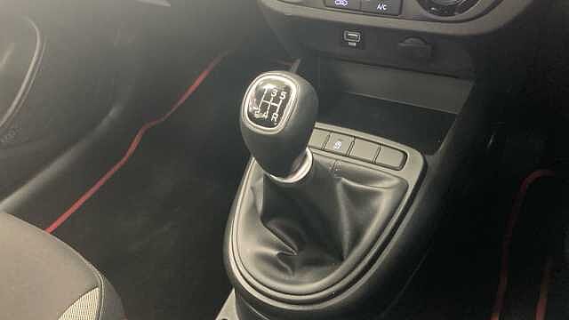 Hyundai I10 1.0 MPi SE Connect 5dr Green