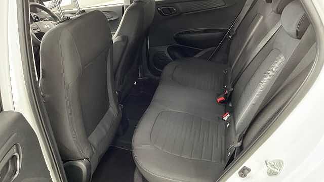 Hyundai I10 1.0 [63] Advance 5dr Auto [Nav] Special Solid Paint - Atlas White