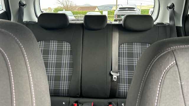 Hyundai I10 1.2 [79] Premium 5dr Auto [Nav] Petrol Hatchback White