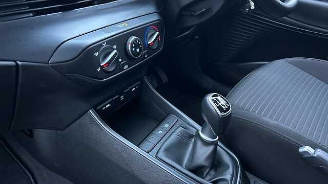 Hyundai I20 1.0T GDi 48V MHD SE Connect 5dr Petrol Hatchback Grey