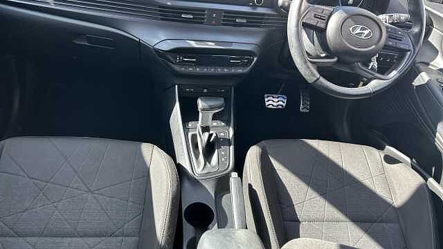 Hyundai BAYON 1.0 TGDi 48V MHEV Premium 5dr DCT Petrol Hatchback Red