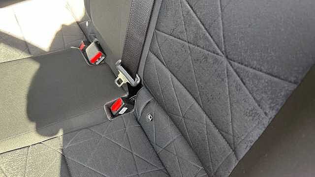 Hyundai BAYON 1.0 TGDi 48V MHEV Premium 5dr DCT Petrol Hatchback Red