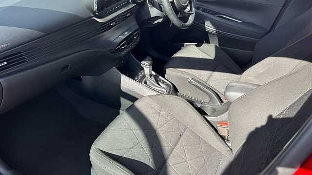 Hyundai BAYON 1.0 TGDi 48V MHEV Premium 5dr DCT Petrol Hatchback Red