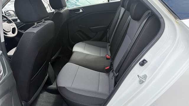 Hyundai I20 1.2 MPi S Connect 5dr Petrol Hatchback White