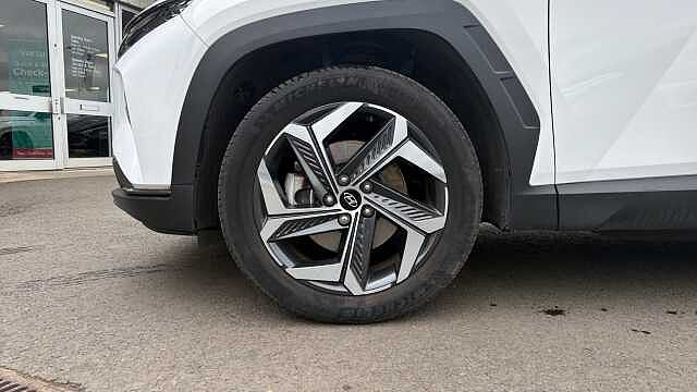 Hyundai TUCSON 1.6 TGDi Plug-in Hybrid Ultimate 5dr 4WD Auto Estate White