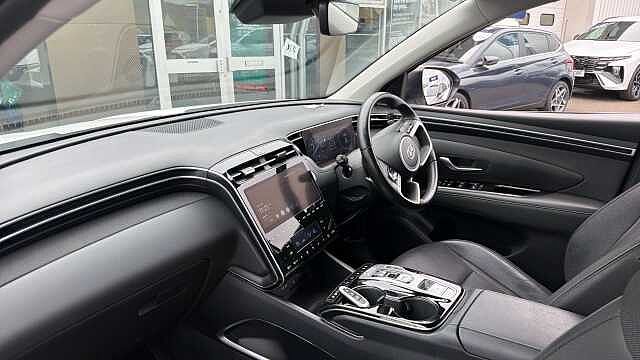 Hyundai TUCSON 1.6 TGDi Plug-in Hybrid Ultimate 5dr 4WD Auto Estate White