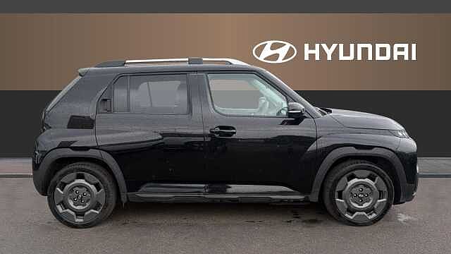 Hyundai INSTER 85kW Cross 49kWh 5dr Auto Electric Hatchback Black