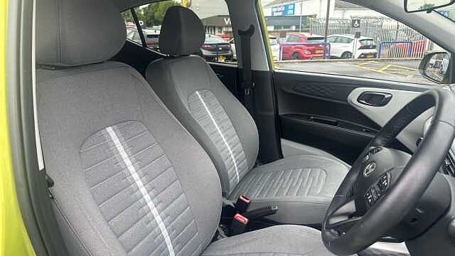 Hyundai I10 1.0 [63] Premium 5dr [Nav] Petrol Hatchback Yellow