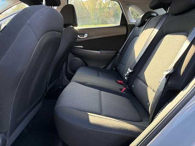 Hyundai KONA Se Connect T-Gdi Mhev Grey
