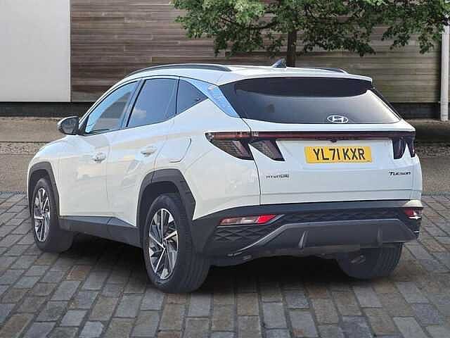 Hyundai TUCSON 1.6 T-GDi Premium SUV 5dr Petrol Manual Euro 6 (s/s) (150 ps) White