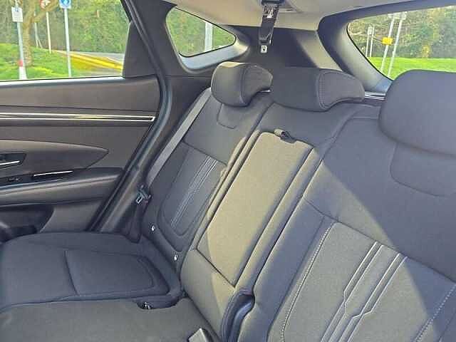 Hyundai TUCSON 1.6 T-GDi Premium SUV 5dr Petrol Manual Euro 6 (s/s) (150 ps) White
