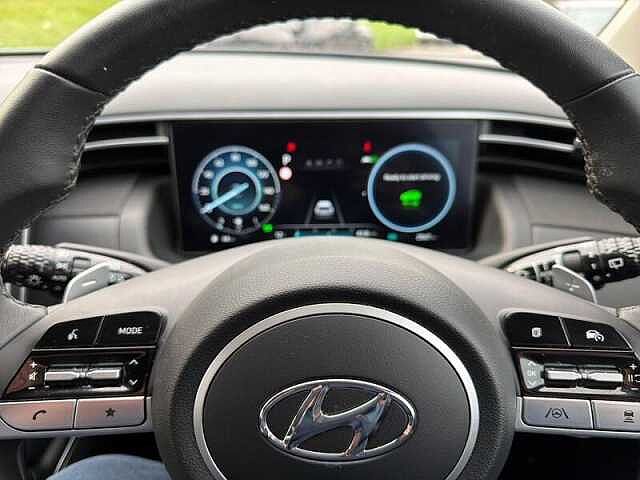 Hyundai TUCSON 1.6 h T-GDi Premium SUV 5dr Petrol Hybrid Auto Euro 6 (s/s) (230 ps) White