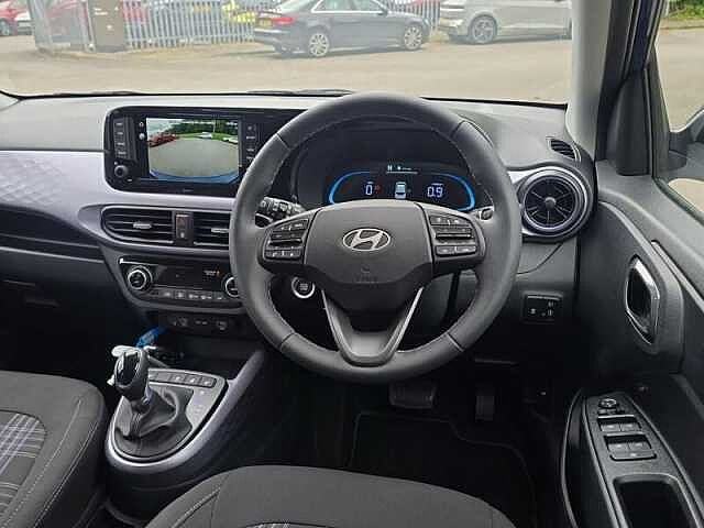 Hyundai i10 1.2 Premium Hatchback 5dr Petrol Auto Euro 6 (s/s) (79 ps)