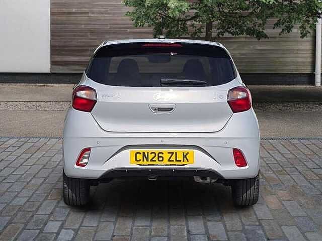 Hyundai i10 1.2 Premium Hatchback 5dr Petrol Auto Euro 6 (s/s) (79 ps)
