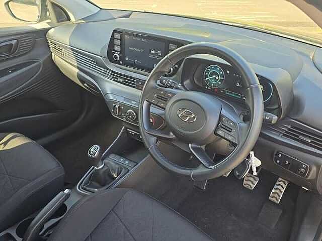 Hyundai BAYON 1.0 T-GDi MHEV SE Connect SUV 5dr Petrol Hybrid Manual Euro 6 (s/s) (100 ps) Black
