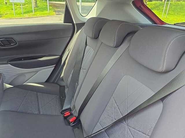 Hyundai BAYON 1.0 T-GDi MHEV Ultimate SUV 5dr Petrol Hybrid DCT Euro 6 (s/s) (100 ps) Red