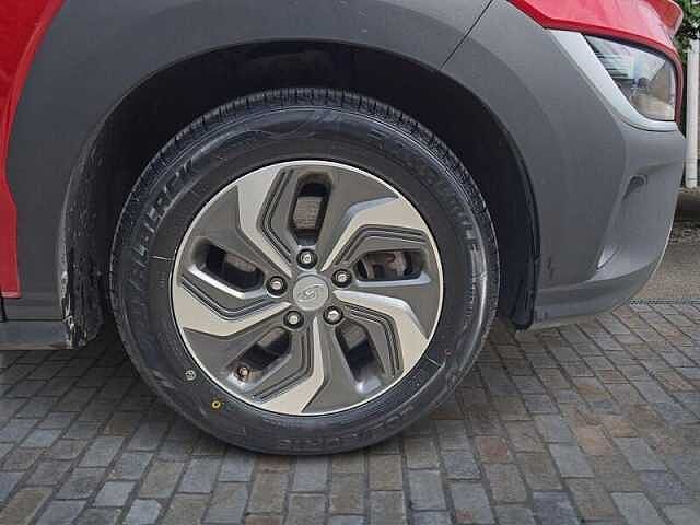 Hyundai KONA 1.6 h-GDi SE Connect SUV 5dr Petrol Hybrid DCT Euro 6 (s/s) (141 ps) Red