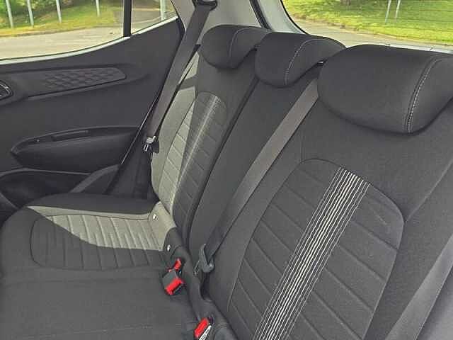 Hyundai I10 1.0 Advance Hatchback 5dr Petrol Manual Euro 6 (s/s) (63 ps) White