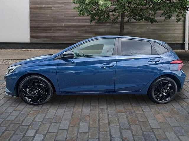 Hyundai I20 1.0 T-GDi Black Line Hatchback 5dr Petrol DCT Euro 6 (s/s) (90 ps) Blue