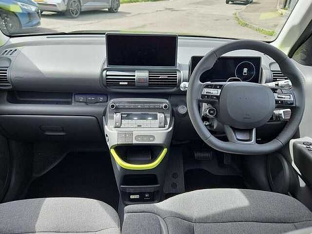 Hyundai INSTER Long Range 49kWh Cross SUV 5dr Electric Auto (115 ps) Green