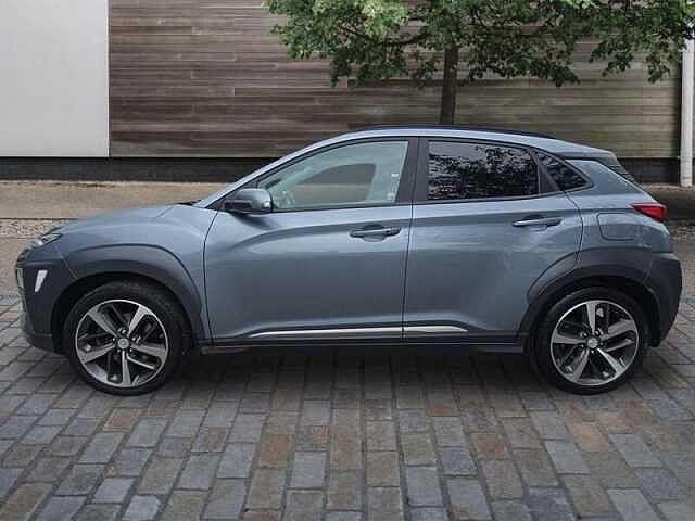 Hyundai KONA Premium Se Silver