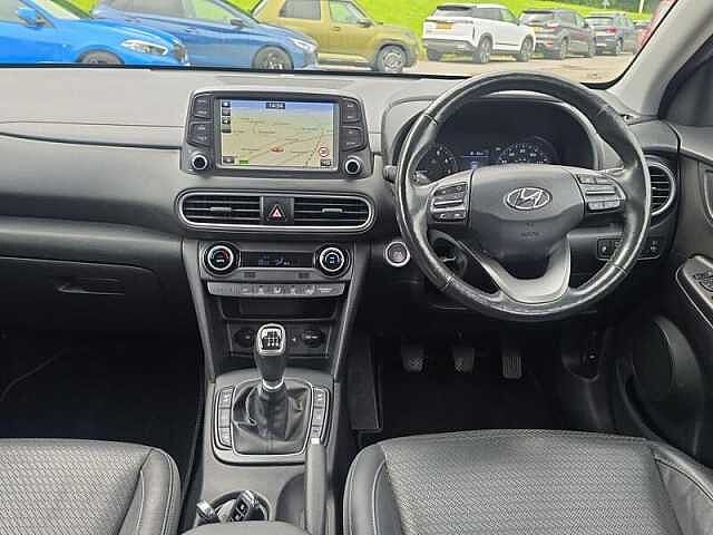 Hyundai KONA Premium Se Silver