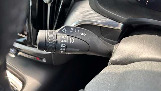 Volvo V60 2.0 T6 18.8kWh Plus Estate 5dr Petrol Plug-in Hybrid Auto AWD Euro 6 (s/s) (350