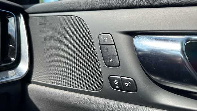 Volvo V60 2.0 T6 18.8kWh Plus Estate 5dr Petrol Plug-in Hybrid Auto AWD Euro 6 (s/s) (350