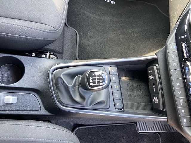 Hyundai BAYON 1.0 T-GDi Tech Line SUV 5dr Petrol Manual Euro 6 (s/s) (90 ps) Grey