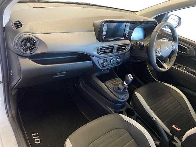 Hyundai I10 1.0 Advance Hatchback 5dr Petrol Manual Euro 6 (s/s) (63 ps) Atlas White