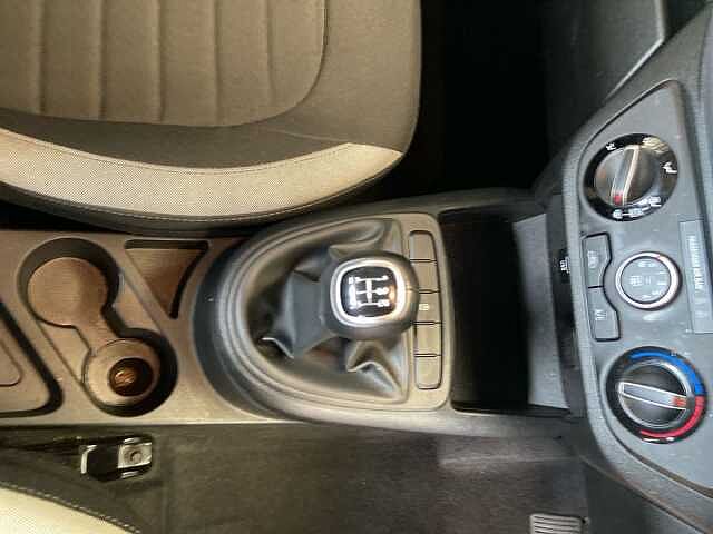 Hyundai I10 1.0 SE Connect Hatchback 5dr Petrol Manual Euro 6 (s/s) (67 ps) Atlas White
