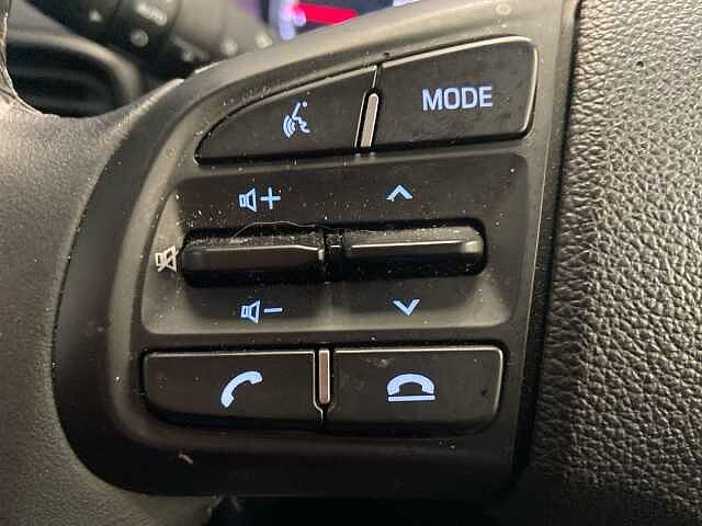 Hyundai I10 1.0 SE Connect Hatchback 5dr Petrol Manual Euro 6 (s/s) (67 ps) Atlas White