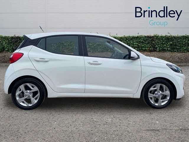 Hyundai I10 1.0 SE Connect Hatchback 5dr Petrol Manual Euro 6 (s/s) (67 ps) Atlas White