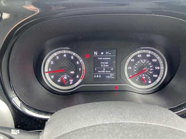 Hyundai I10 1.0 Premium Hatchback 5dr Petrol Auto Euro 6 (s/s) (67 ps) Mangrove Green