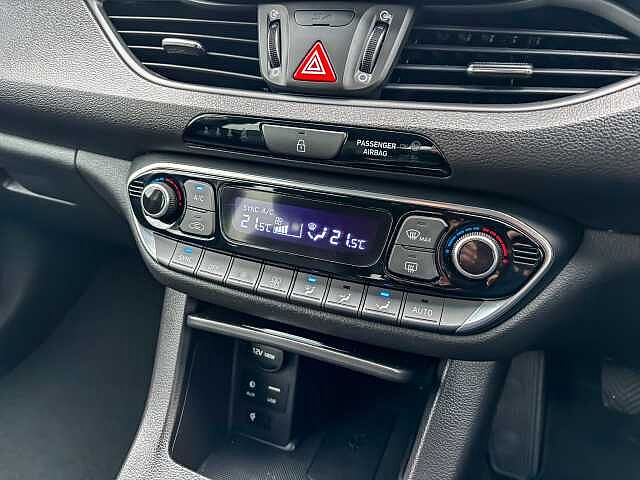 Hyundai i30 1.4T GDI Premium SE 5dr