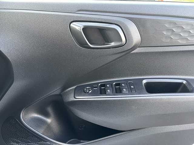 Hyundai I10 1.0 MPi SE 5dr White