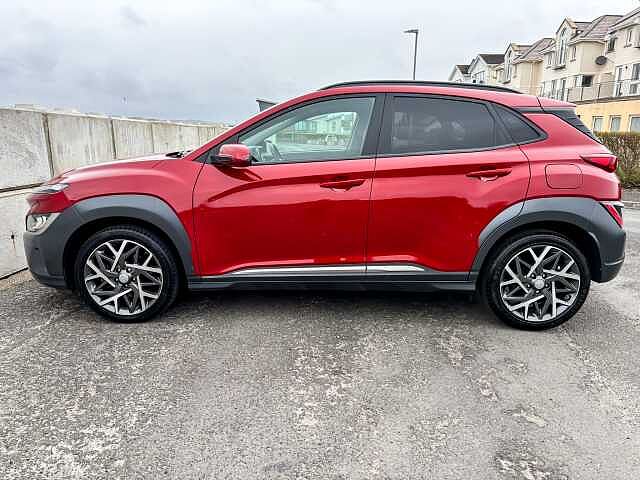 Hyundai KONA 1.6 GDi Hybrid Ultimate 5dr DCT Red