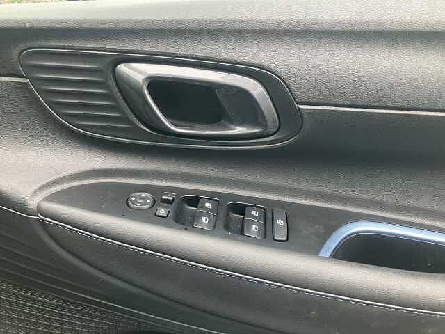 Hyundai BAYON 1.0 TGDi Premium 5dr Blue
