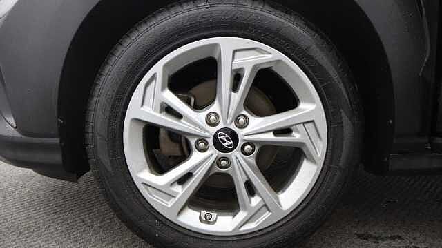 Hyundai KONA 1.0 T-GDi MHEV SE Connect SUV 5dr Petrol Hybrid Manual Euro 6 (s/s) (120 ps) Black