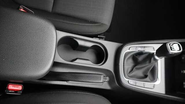 Hyundai KONA SE Connect Red