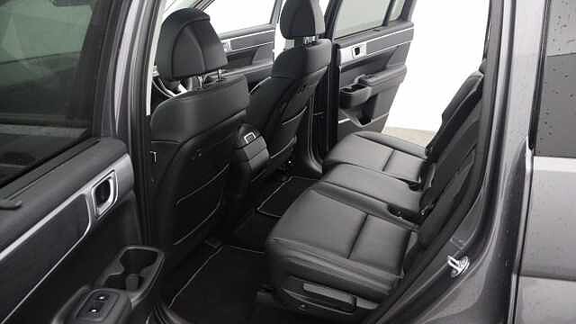 Hyundai Santa Fe 1.6 h T-GDi Ultimate SUV 5dr Petrol Hybrid Auto Euro 6 (s/s) (7Seat) (215 ps)