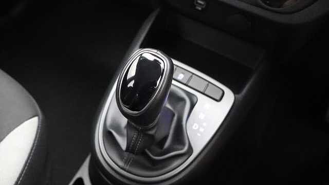 Hyundai i10 1.2 SE Connect Hatchback 5dr Petrol Auto Euro 6 (s/s) (84 ps)