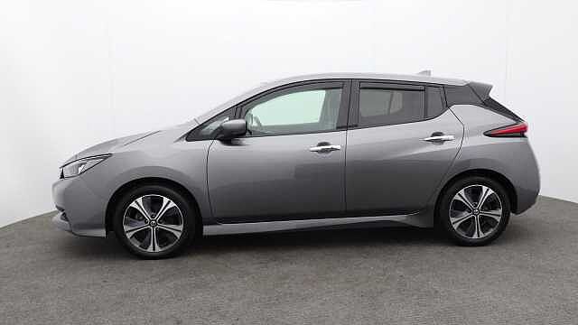 Nissan Leaf 40kWh Tekna Hatchback 5dr Electric Auto (150 ps)