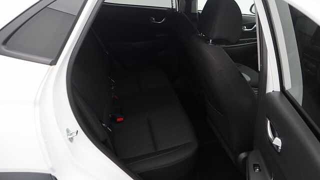 Hyundai KONA 1.6 h-GDi Premium SUV 5dr Petrol Hybrid DCT Euro 6 (s/s) (141 ps) White