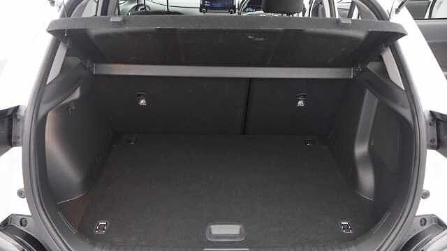 Hyundai KONA 1.6 h-GDi Premium SUV 5dr Petrol Hybrid DCT Euro 6 (s/s) (141 ps) White