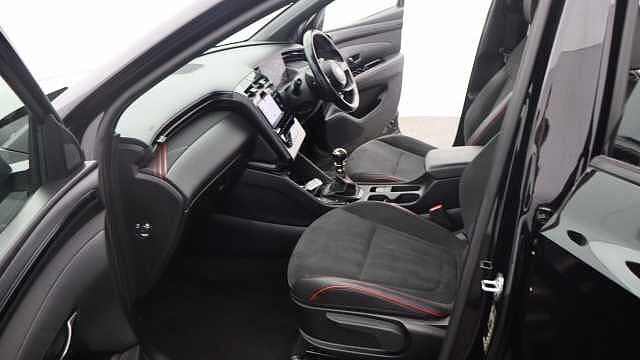 Hyundai TUCSON 1.6 T-GDi N Line SUV 5dr Petrol Manual Euro 6 (s/s) (150 ps) Black